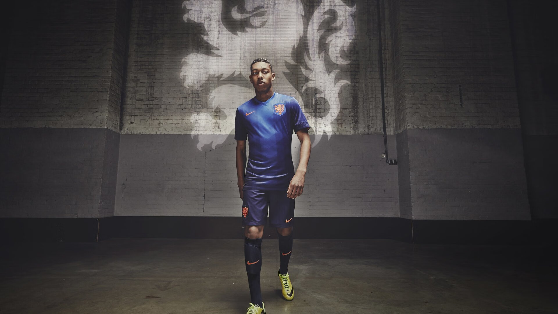 内容创新带动行业繁荣：从传统转播到短视频、多平台多形态，内容创作行业