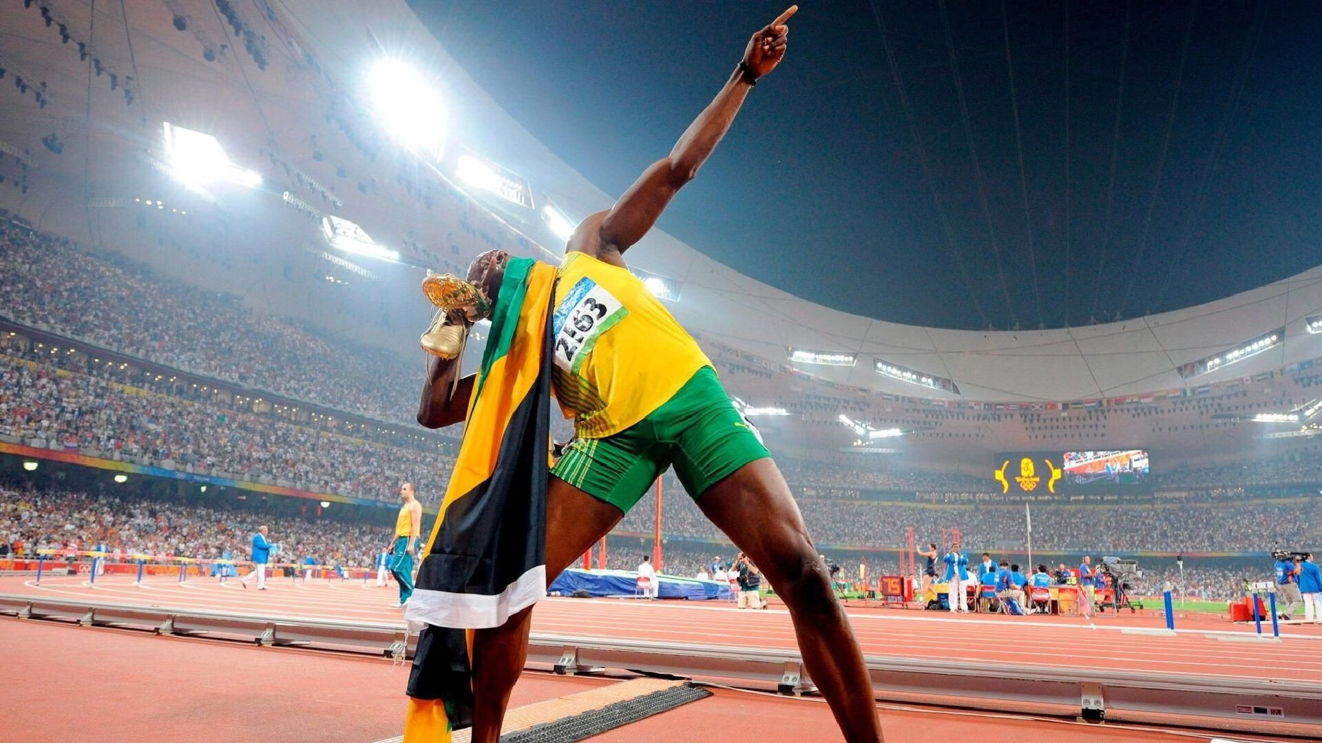 布鲁诺·卡博克洛（Bruno Caboclo）在巴黎奥运会小组赛中表现出色，带领巴西队击败日本队